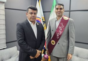 بی‌نهایت مسخره‌اید!