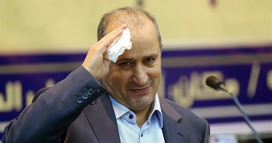 تاج و دستمال کثیف